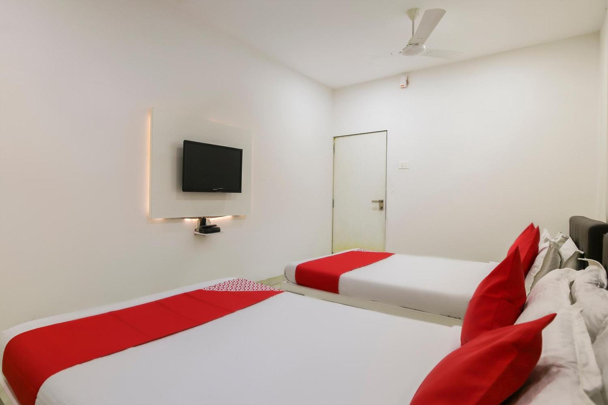 Hotel O Shiv Vatika Banquet & Rooms Bhatha Luaran gambar