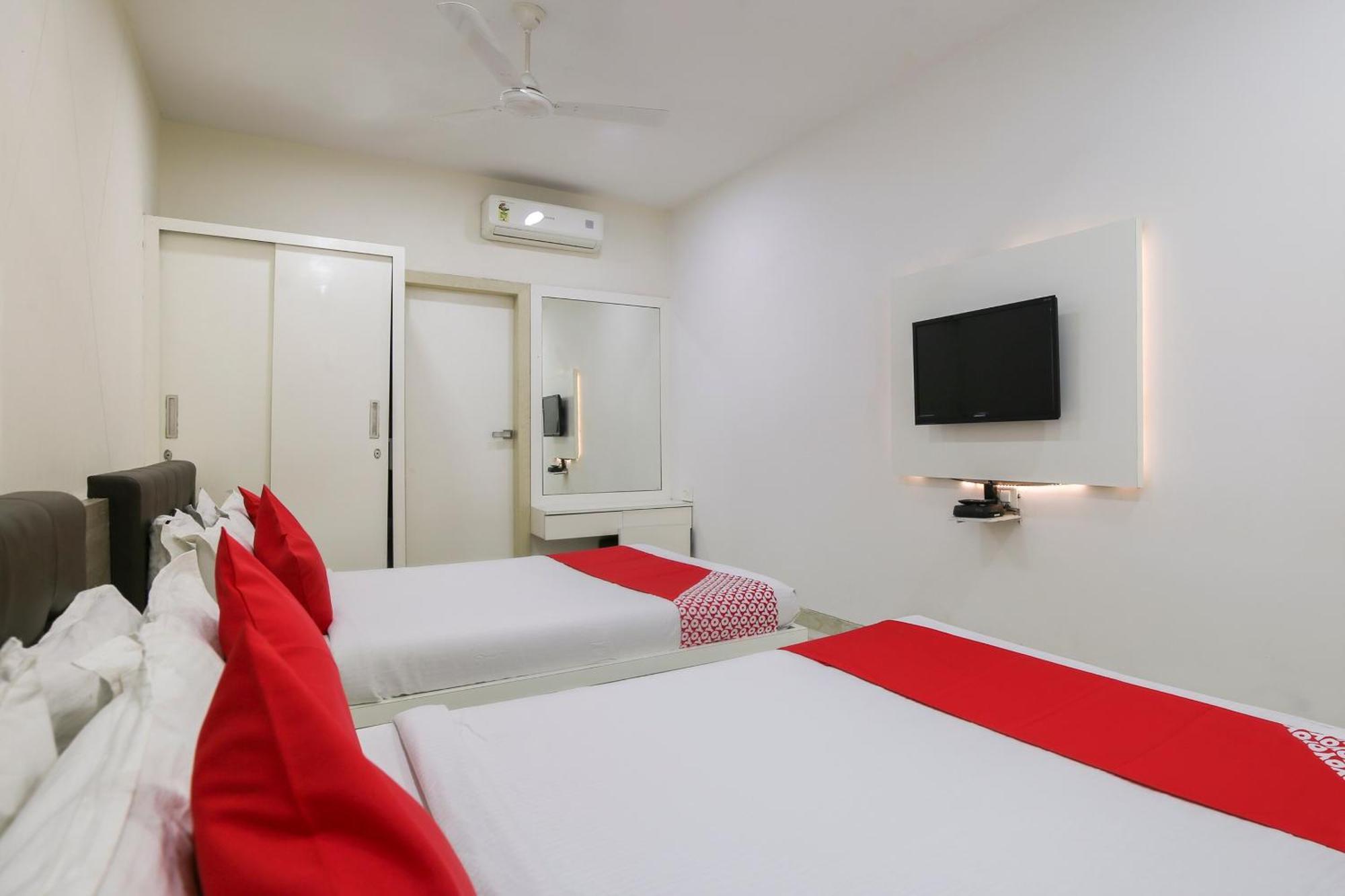 Hotel O Shiv Vatika Banquet & Rooms Bhatha Luaran gambar
